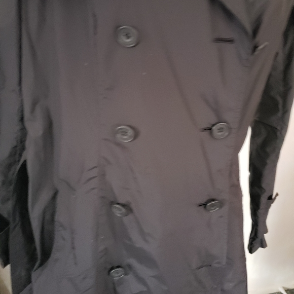 Raincoat - Picture 6 of 8